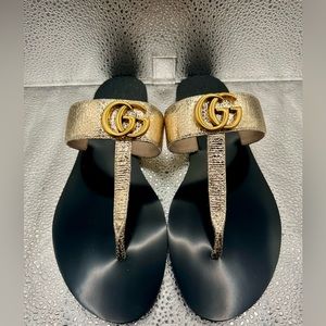 GUCCI LEATHER THONG SANDAL WITH DOUBLE G Gold 39 9 $595